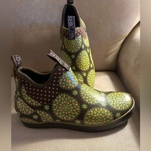 Bogs Mattie Boots, Size 8